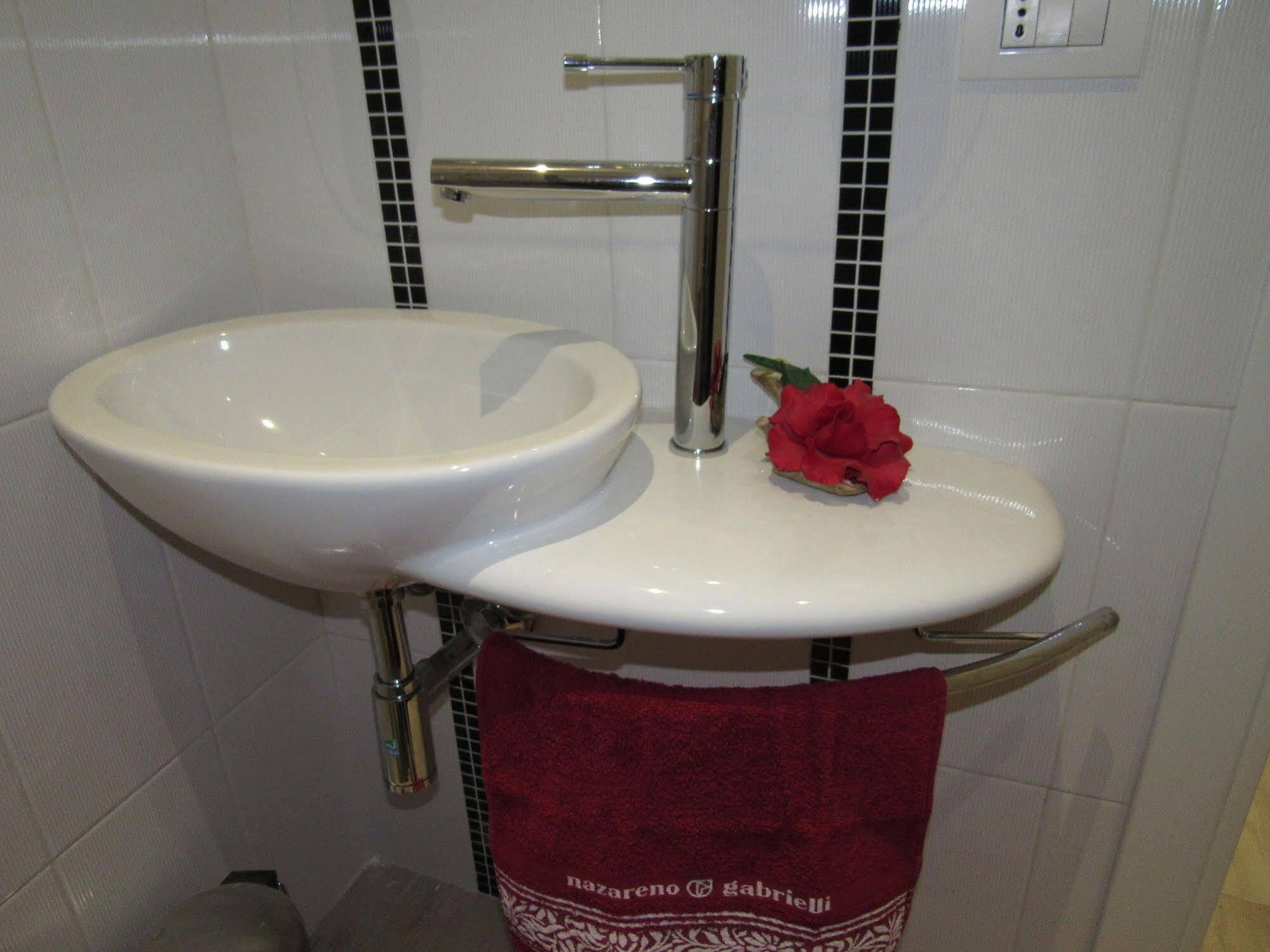 La Voce Del Violino Bed & Breakfast Ragusa Eksteriør bilde